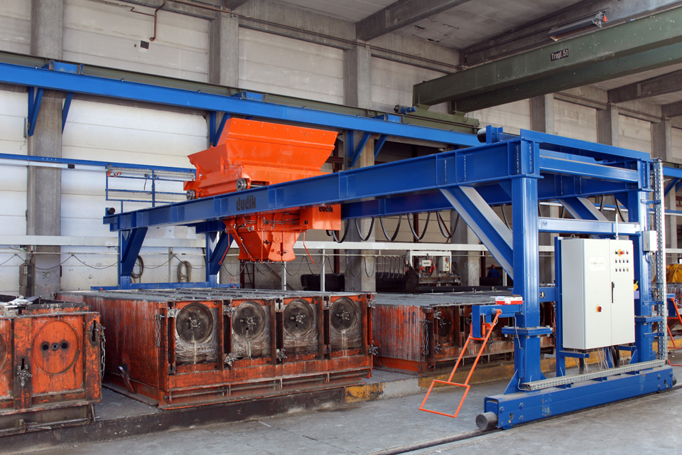 CONCRETE TRANSPORTATION IN A PRECAST ELEMENT PLANT