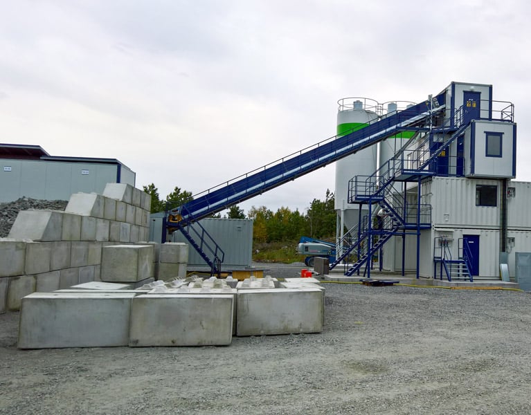 Ready-mix concrete plant